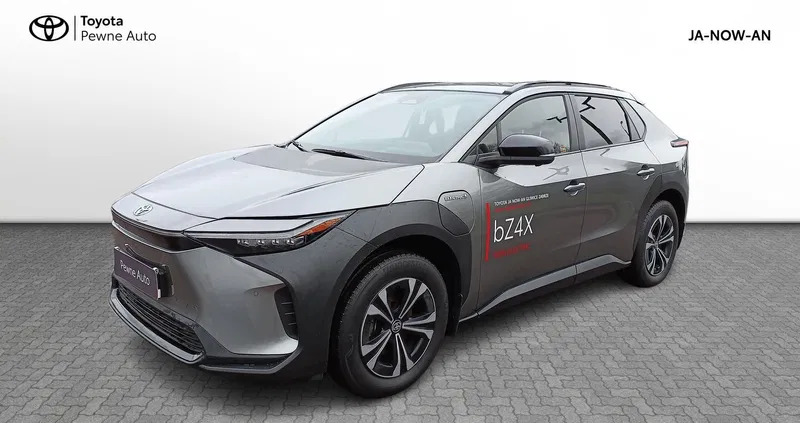 toyota śląskie Toyota bZ4X cena 226900 przebieg: 7668, rok produkcji 2022 z Radomyśl Wielki